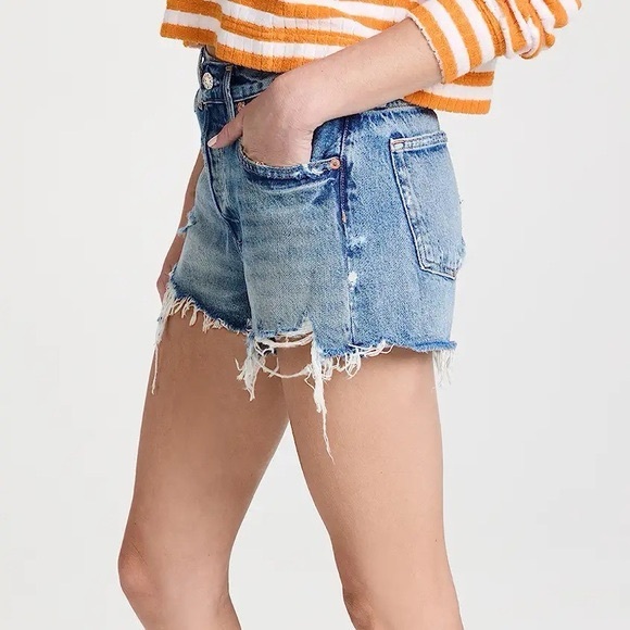 AGOLDE Parker CutOff Denim Short in Clutch - Picture 3 of 13